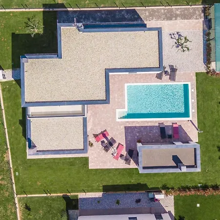 Villa M *