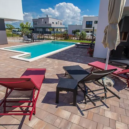 M Villa Kaštelir